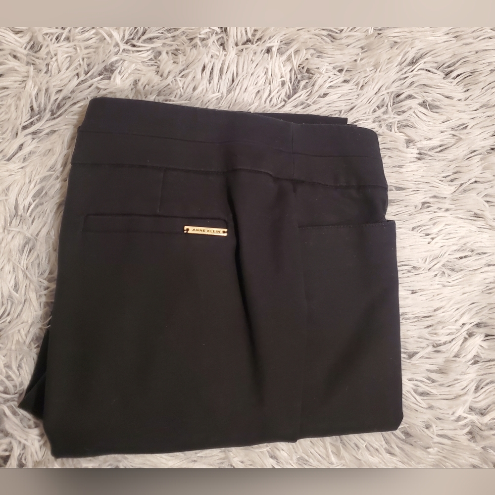 Anne Klein BLUE/BLACK TROUSERS SIZE 4